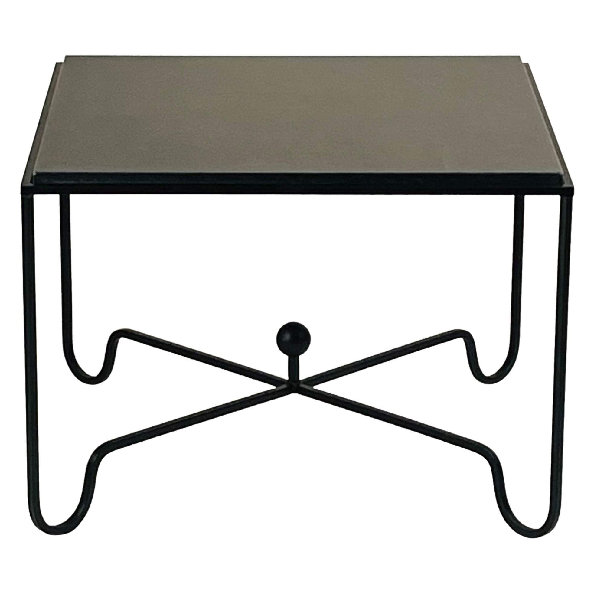 Grande table d'appoint 'Entretoise' en pierre calcaire noire par Design Frères