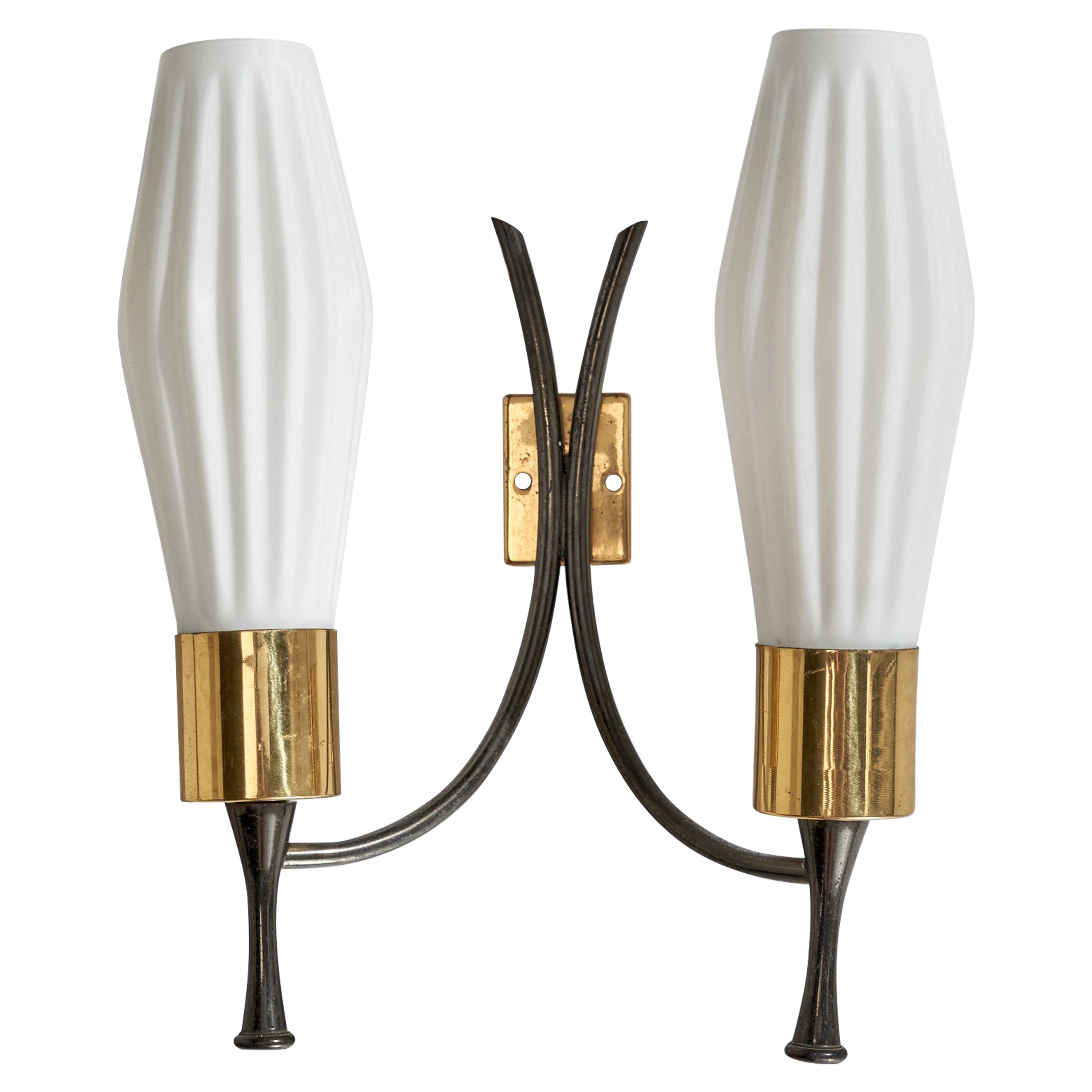 Lampada da parete di design italiano, ottone, vetro, metallo, Italia, anni '50