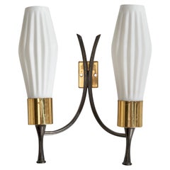Lampada da parete di design italiano, ottone, vetro, metallo, Italia, anni '50