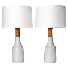 Lampade da tavolo in ceramica di Gordon & Jane Martz con smalto bianco e teak 1960