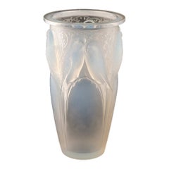 Rene Lalique Ceylan Vase Designed 1924 – Marcilhac 905