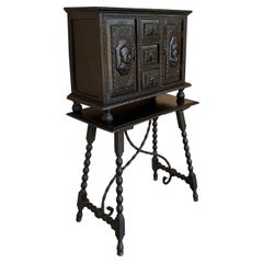 Cabinet sur Stand de style baroque espagnol du 20e siècle, Bargueno ou Varqueno