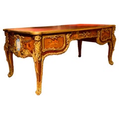Impressionnant bureau plat/bureau à écrire de style Louis XV, d'après Riesener & J.Oeben