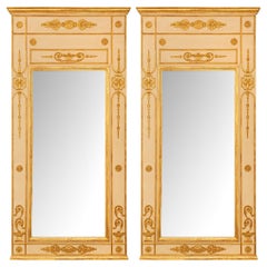Ein Paar italienische Louis XVI st patiniert Giltwood Trumeau aus dem frühen 19.