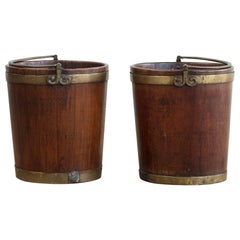 Paire de boucles de chardons irlandaises George III en acajou et laiton