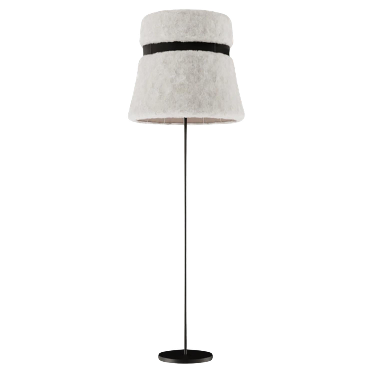 Stehlampe aus leuchtendem Eis von Cuero Design