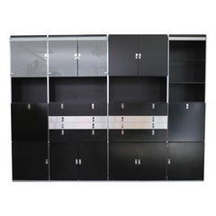 1980er Dux Avanti Wandschrank von Antonio Gioia in Schwarz mit Beleuchtung & Aufbewahrung