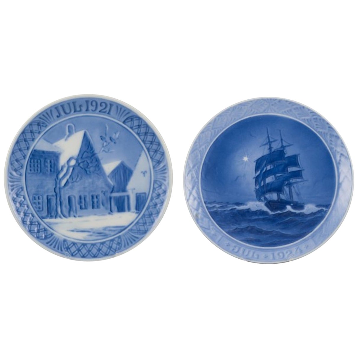 Royal Copenhagen, two Christmas plates. Years: 1921 and 1924.