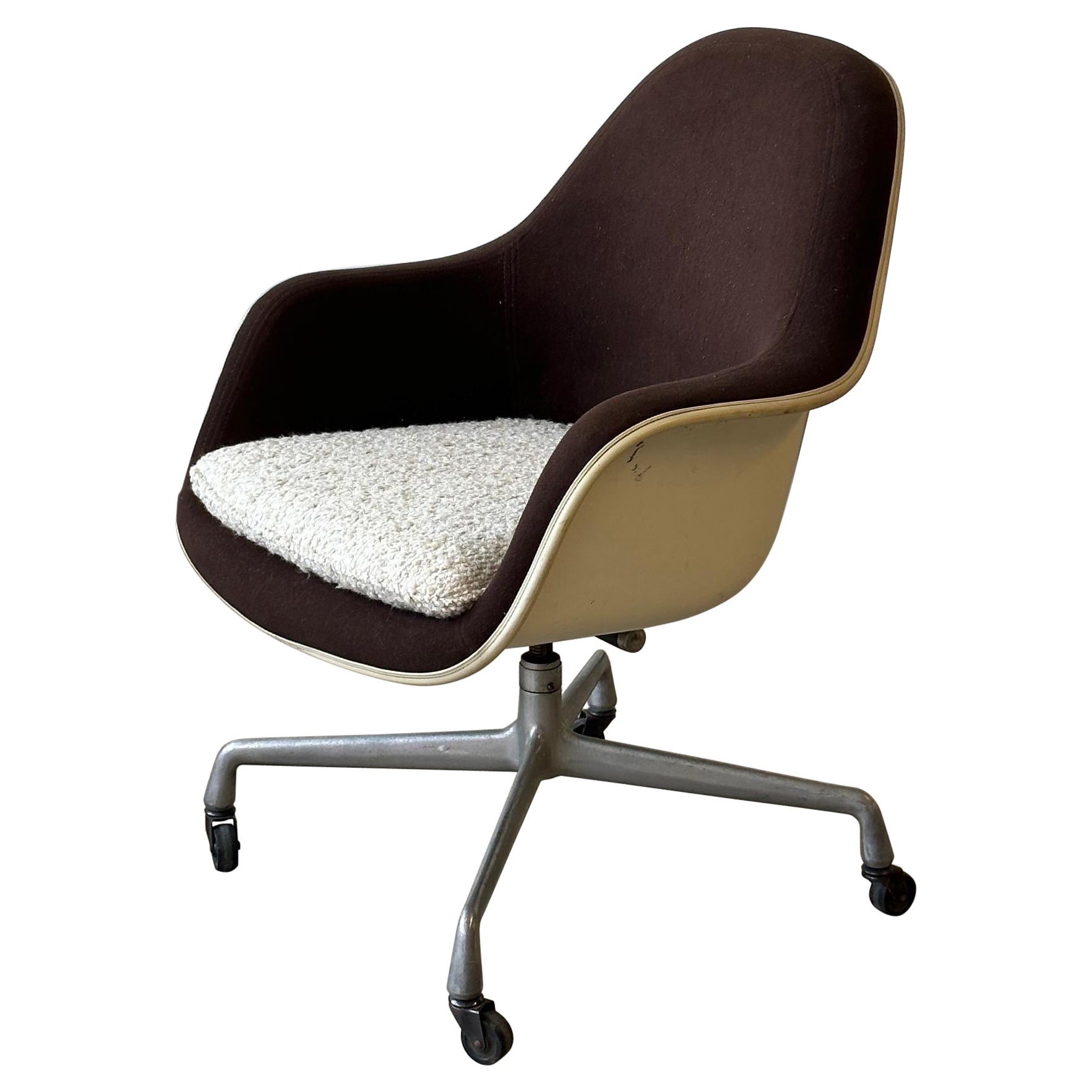 EA178 Loose Cushion Arm Chair by Charles and Ray Eames for Herman Miller