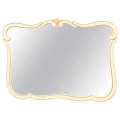 Miroir mural provincial français Louis XV laqué crème de style John Widdicomb