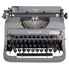 Vintage Underwood Champion Portable Typewriter c.1946