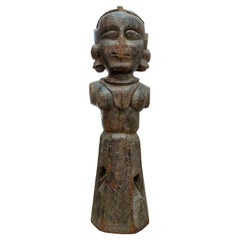 Años 80 Escultura tallada a mano en madera Mujer Indu