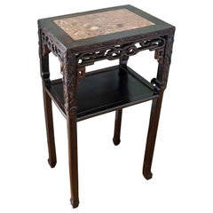 Table d'appoint orientale en acajou des années 1930 avec plateau en marbre sculpté à la main