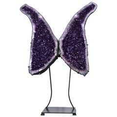 Espléndida Sculptura Alas de Geoda de Amatista X-Grande con Amatista Morada - Especial