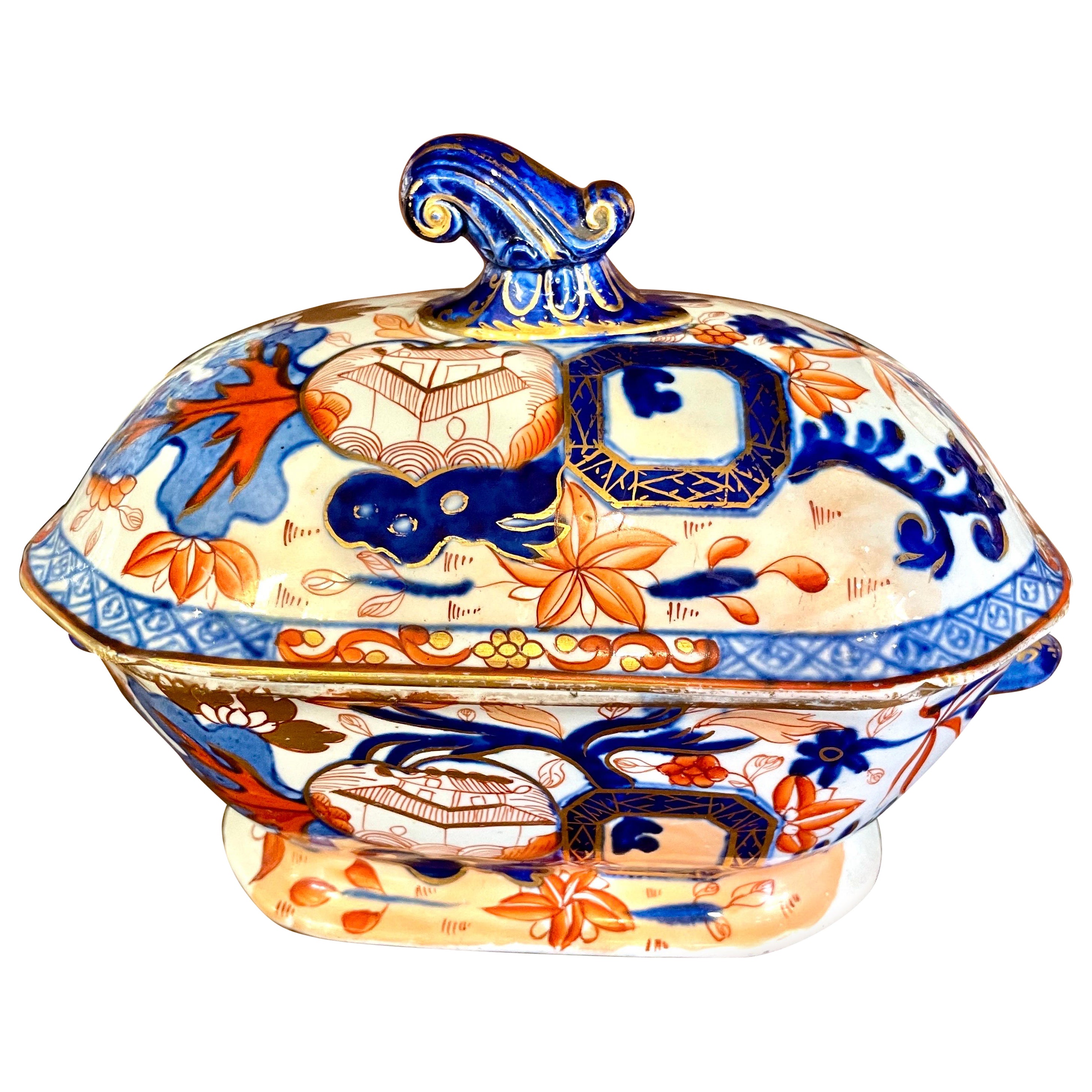 Rara zuppiera Imari "Oyster Pattern" in pietra di Mason's Ironstone dei primi del XIX secolo
