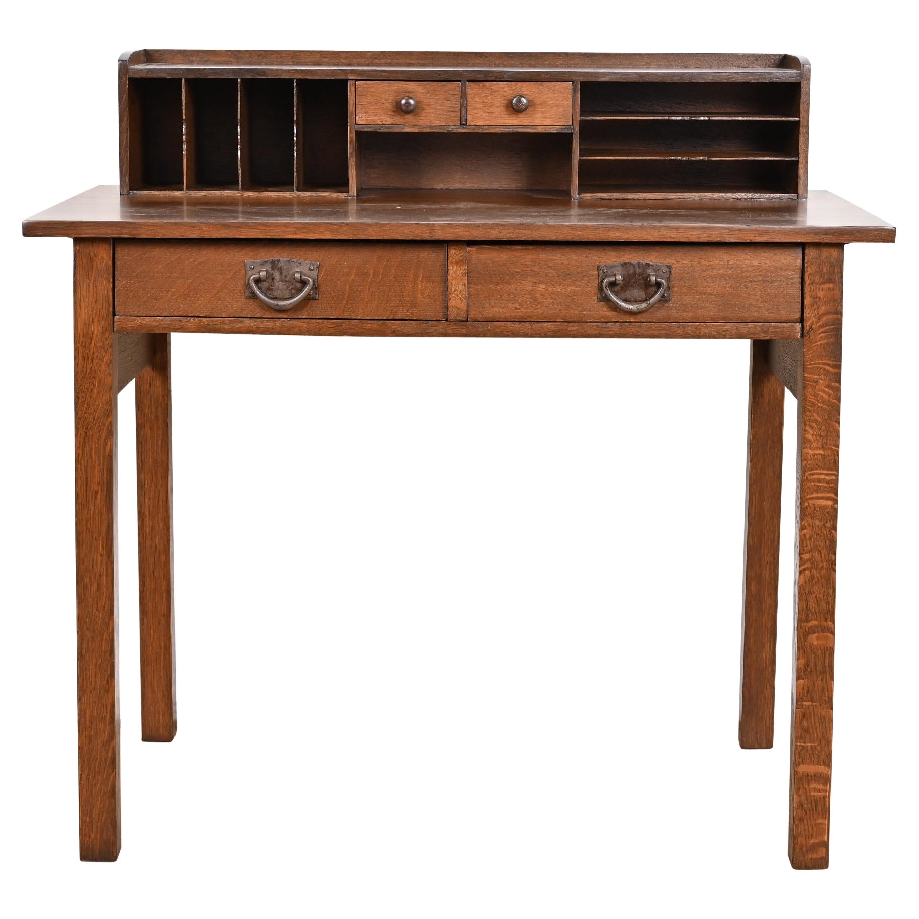 Gustav Stickley Bureau Mission Arts & Crafts Oak antique, nouvellement repeint en vente