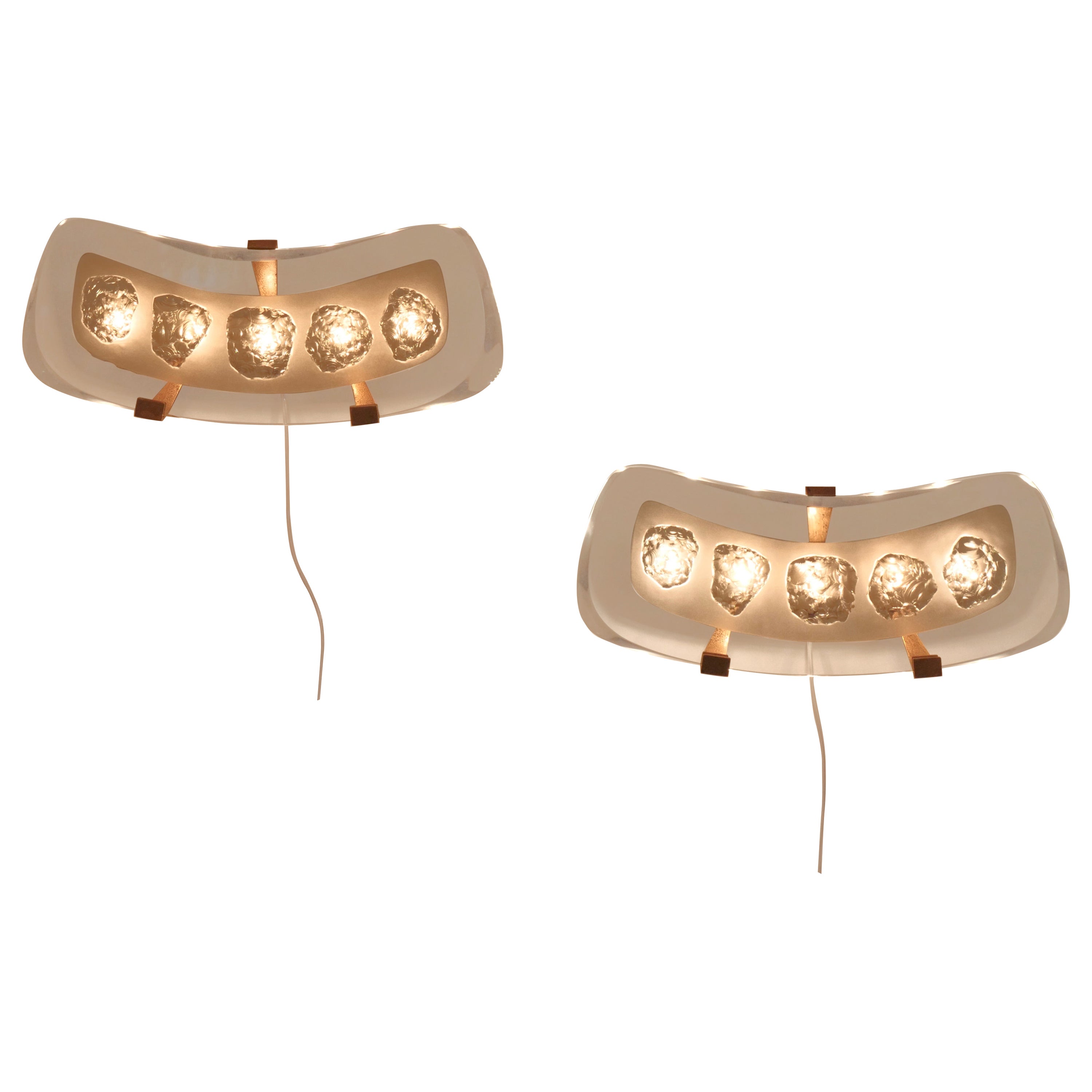 Rare pair Max Ingrand wall lights Model 1598. Italy c1956