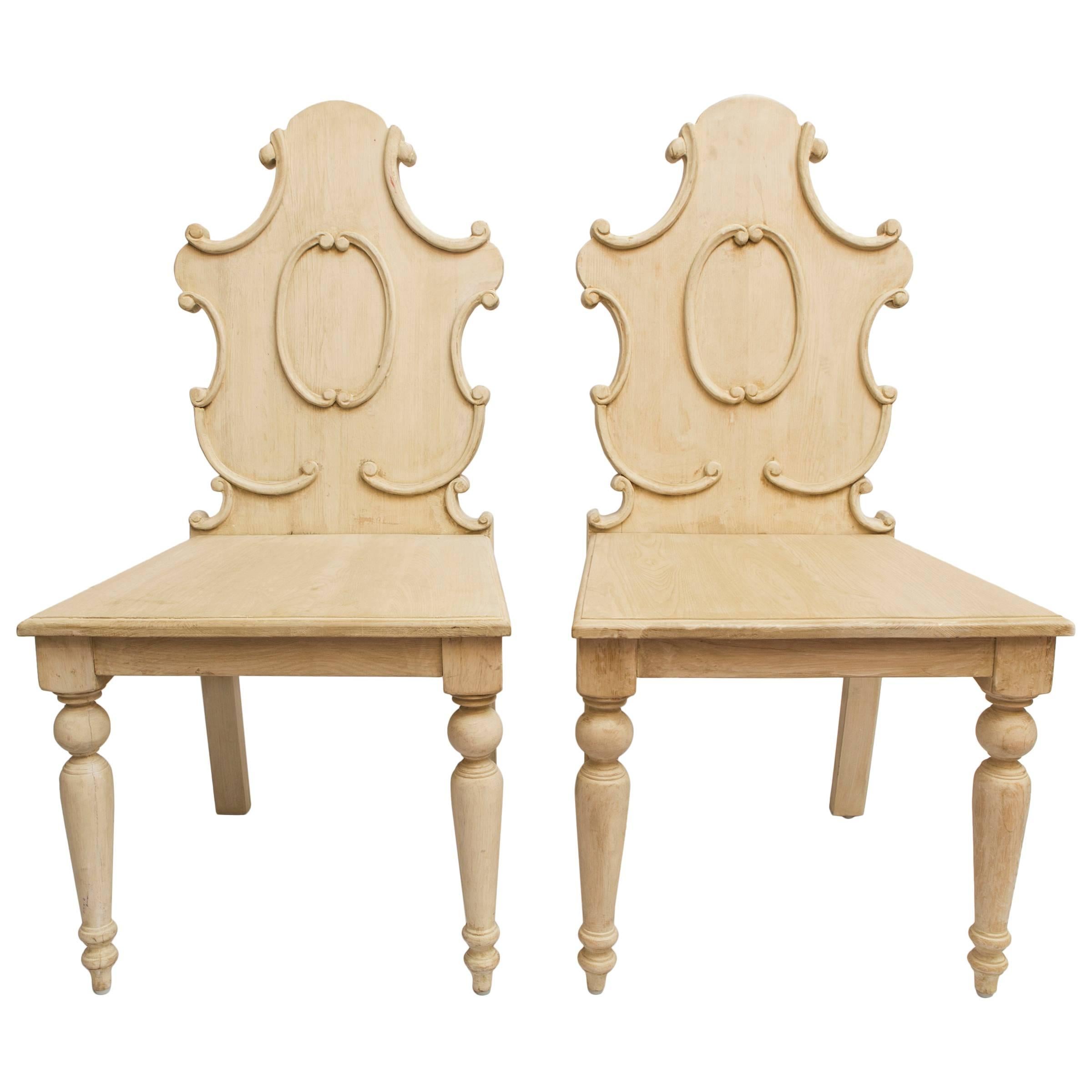 Pair of Wooden Side or Hall Chairs in Painted Wood For Sale