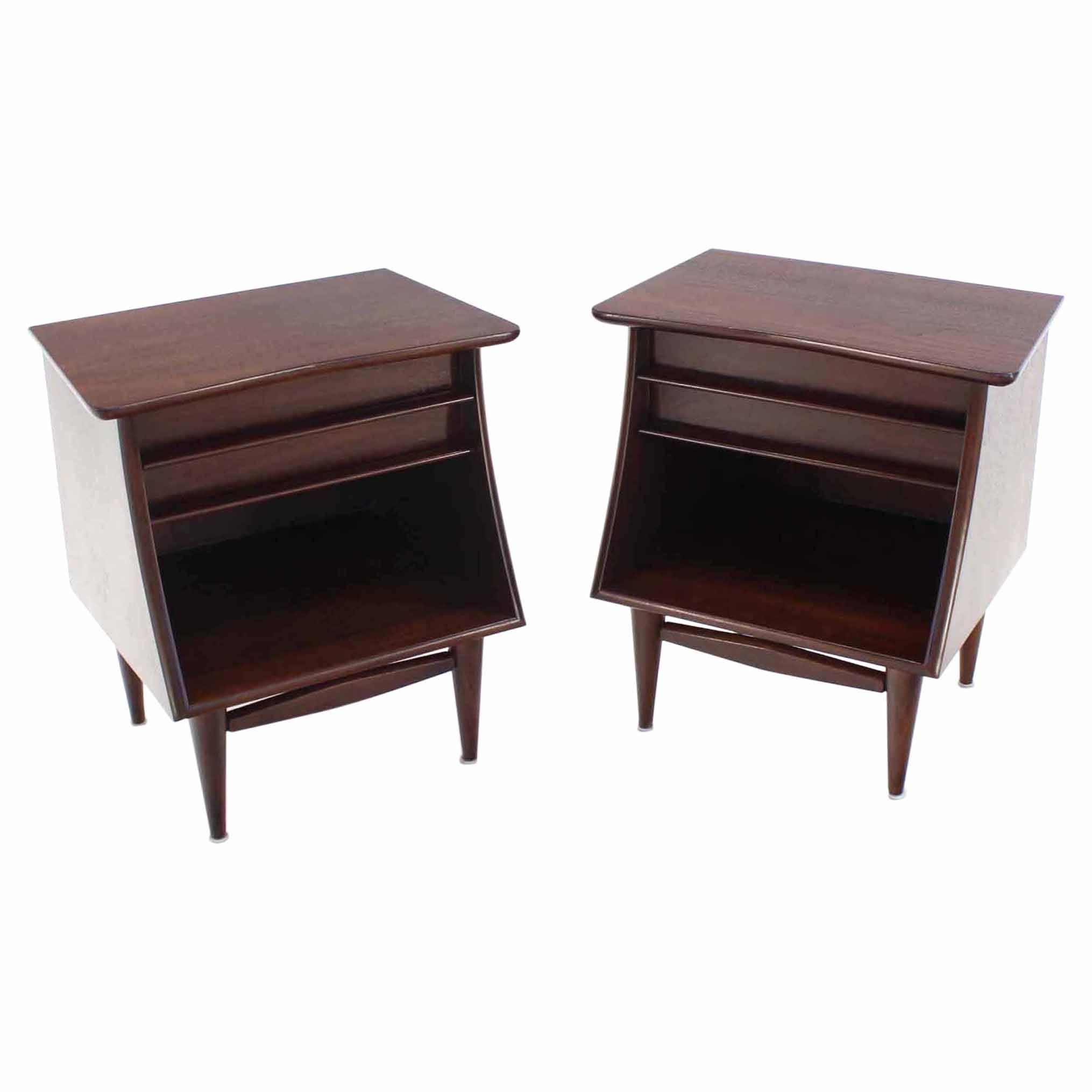 Pair of American Walnut One Drawer Nightstands