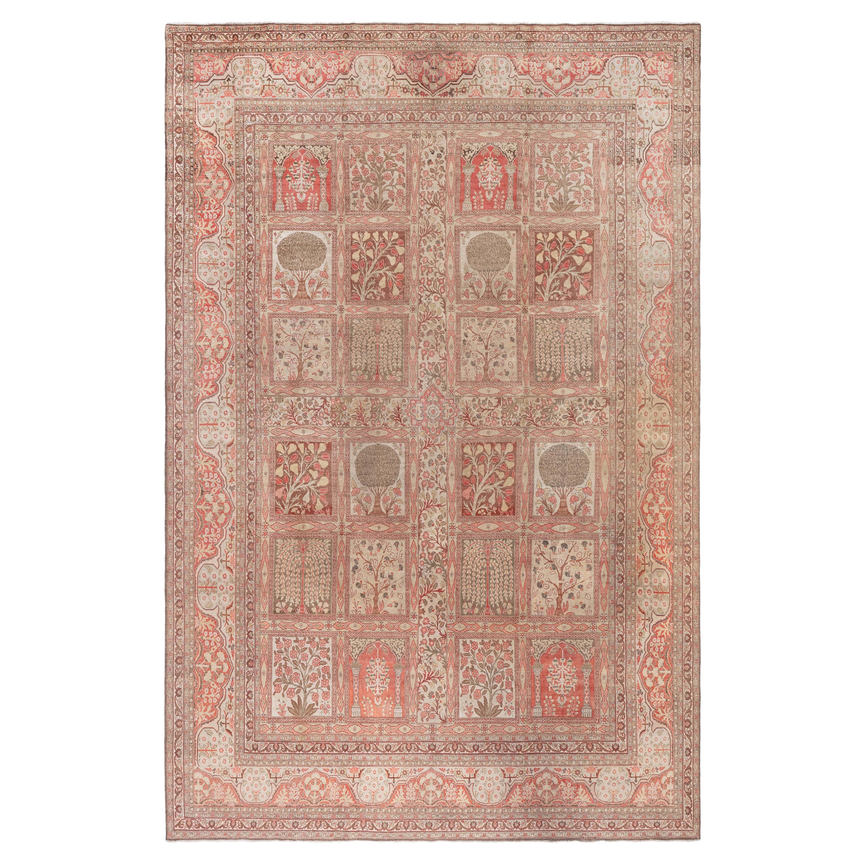 Tapis persan Tabriz ancien noué à la main Doris Leslie Blau