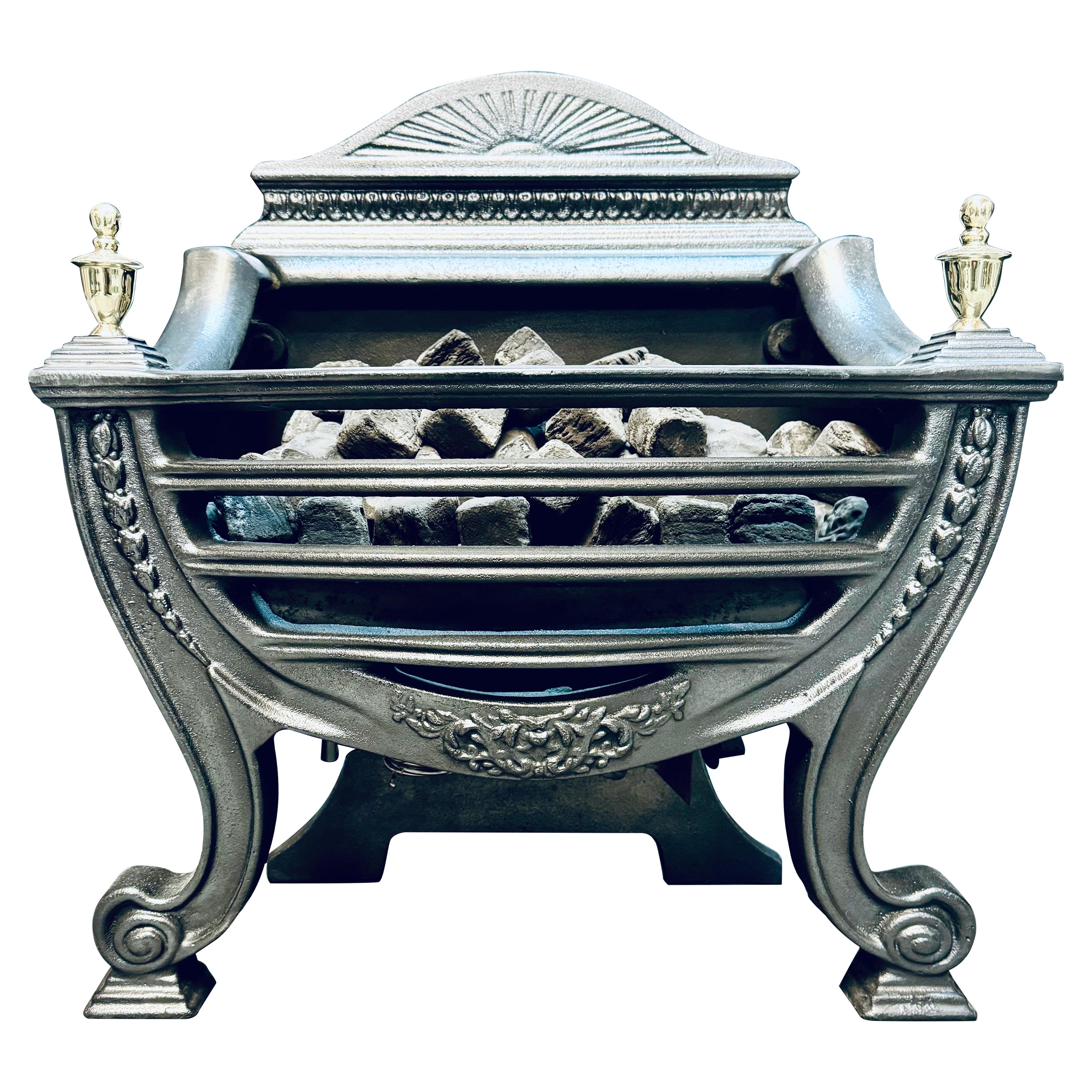 Grille de foyer en fonte de style 19e siècle.