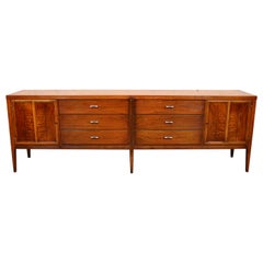 Mid-Century-Sideboard „Tuxedo“ aus Nussbaum und Palisanderholz von Lane Furniture, 1961