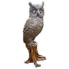 Scultura vintage in bronzo di gufo appollaiato della metà del XX secolo