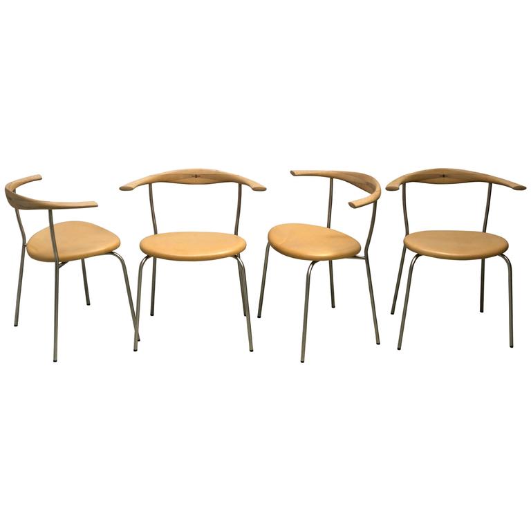 Set of Four Stackable Bull Horn Chairs, Model PP701 by Hans Wegner For