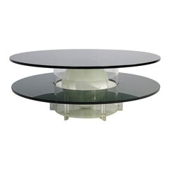 Italienischer Couchtisch aus Rauchglas und Plexiglas im Raumzeitalter mit Lampe, 1970er Jahre