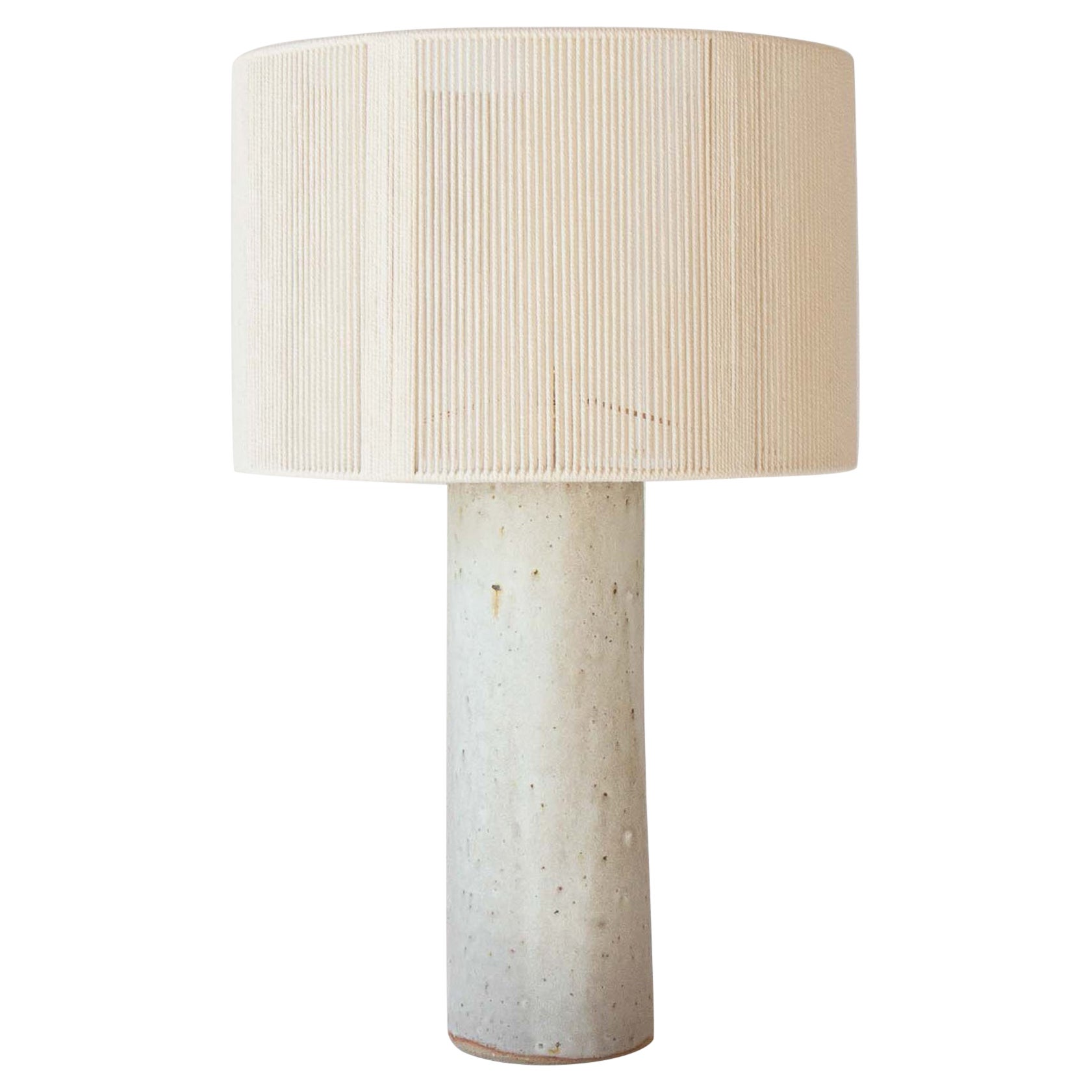 Lampada da tavolo Terre Matte Cream White in ceramica di Grès Éditions