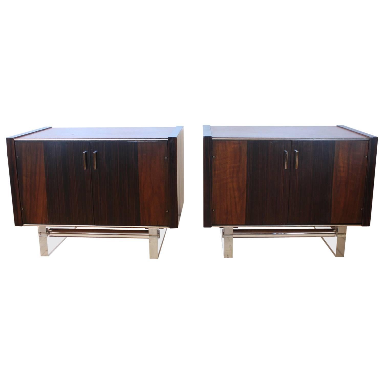 Stylish Midcentury Rosewood and Lucite End Tables, Side Tables For Sale