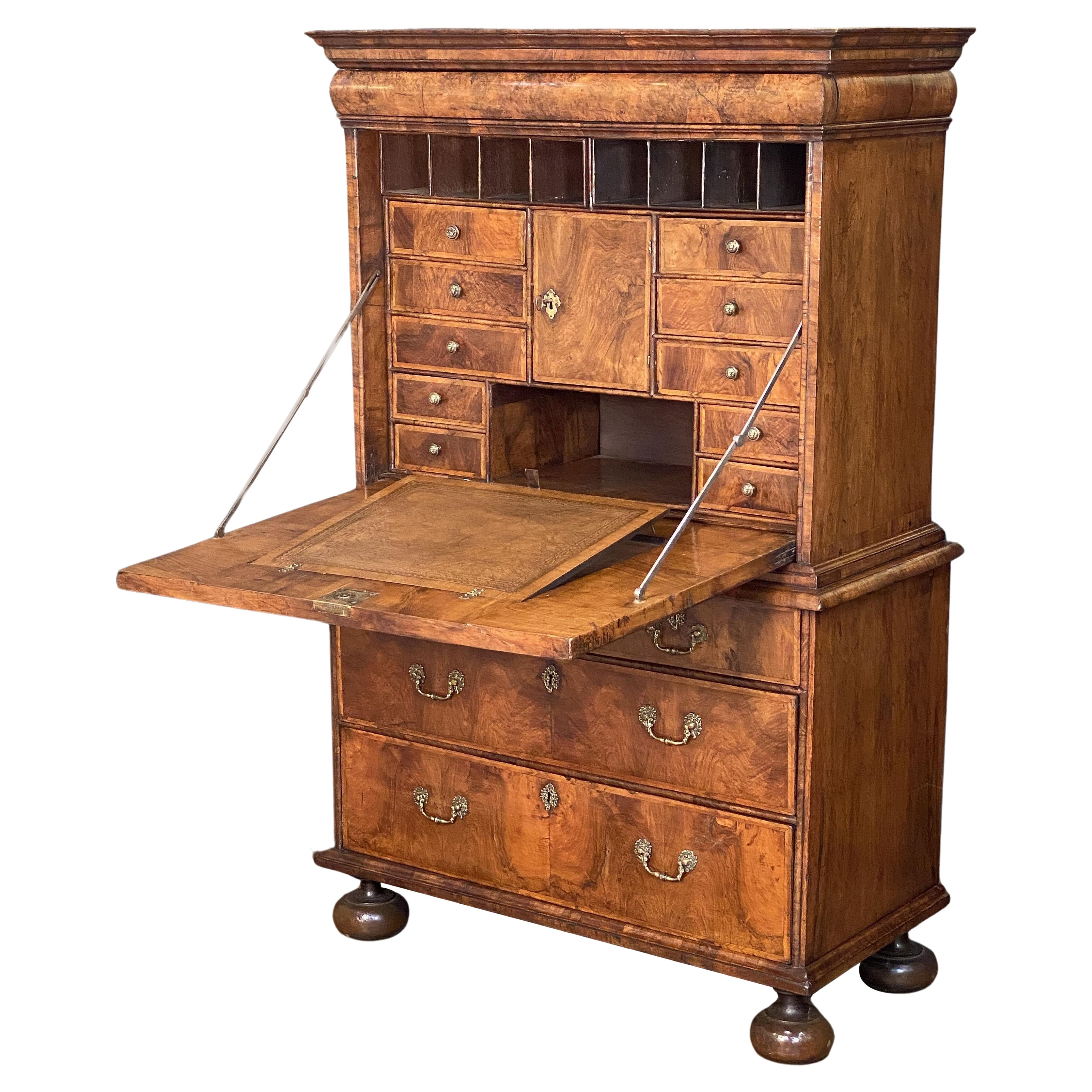 George I Secretary Bureau or Escritoire of Figured Walnut from the 18th Century