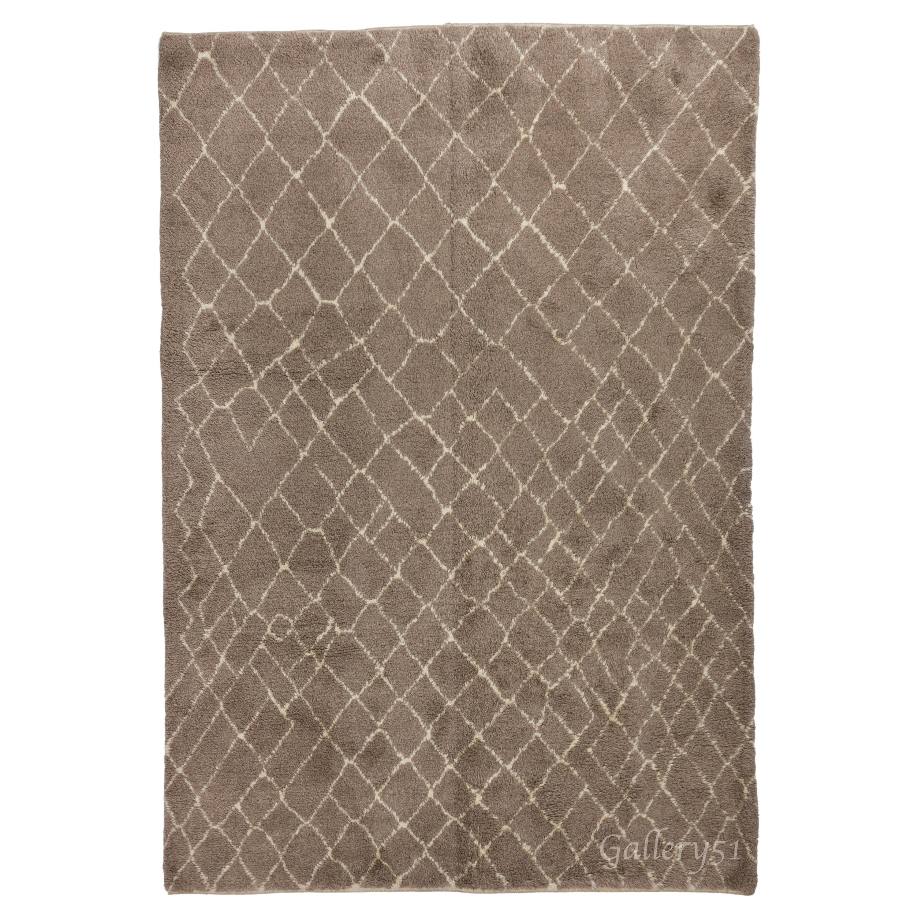 Tappeto Tulu marocchino 7x10.4 ft, 100% lana naturale non colorata, opzioni personalizzate disponibili in vendita