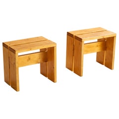 Tabourets Charlotte Perriand, pin, France, années 1960