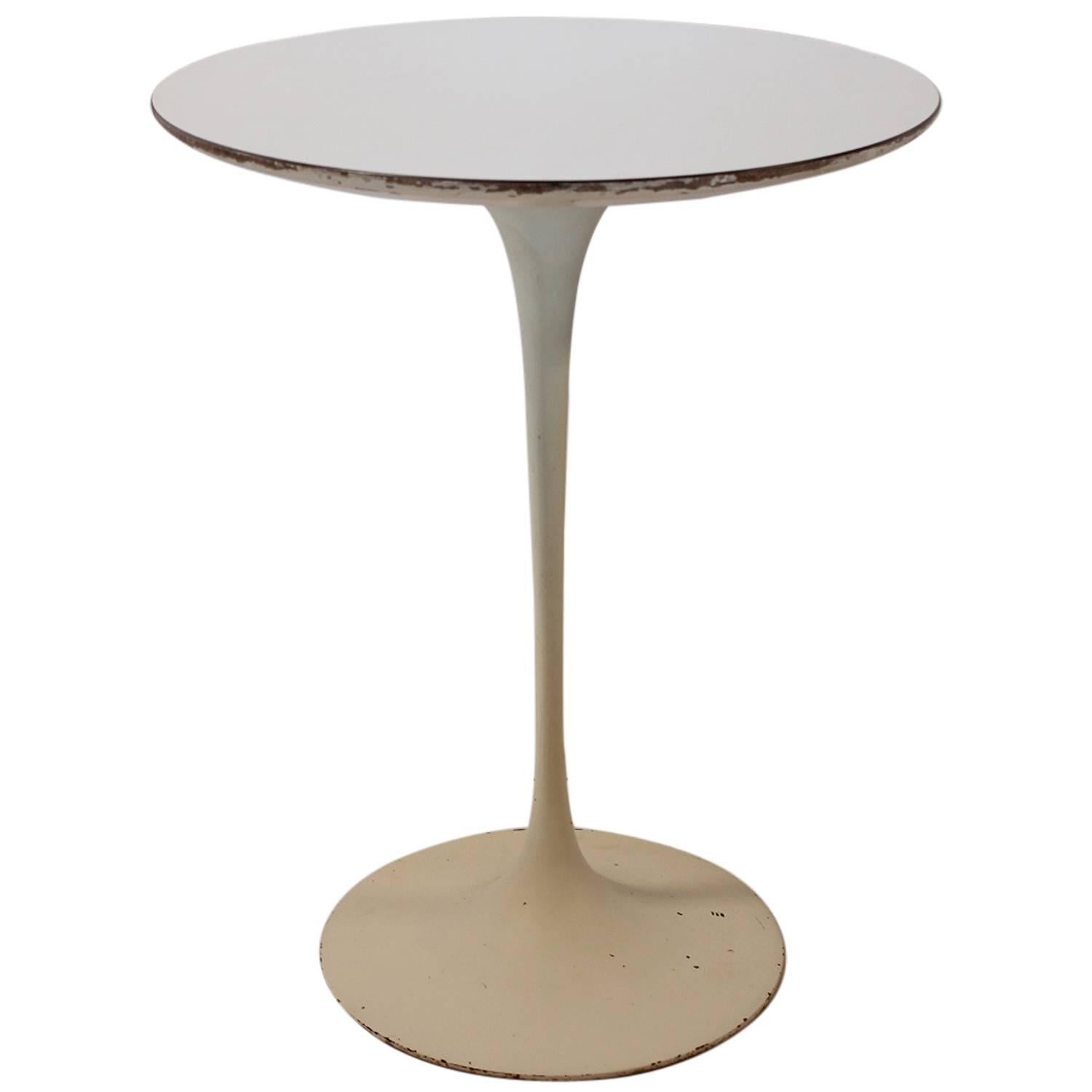 Early Tulip Side Table by Eero Saarinen for Knoll For Sale