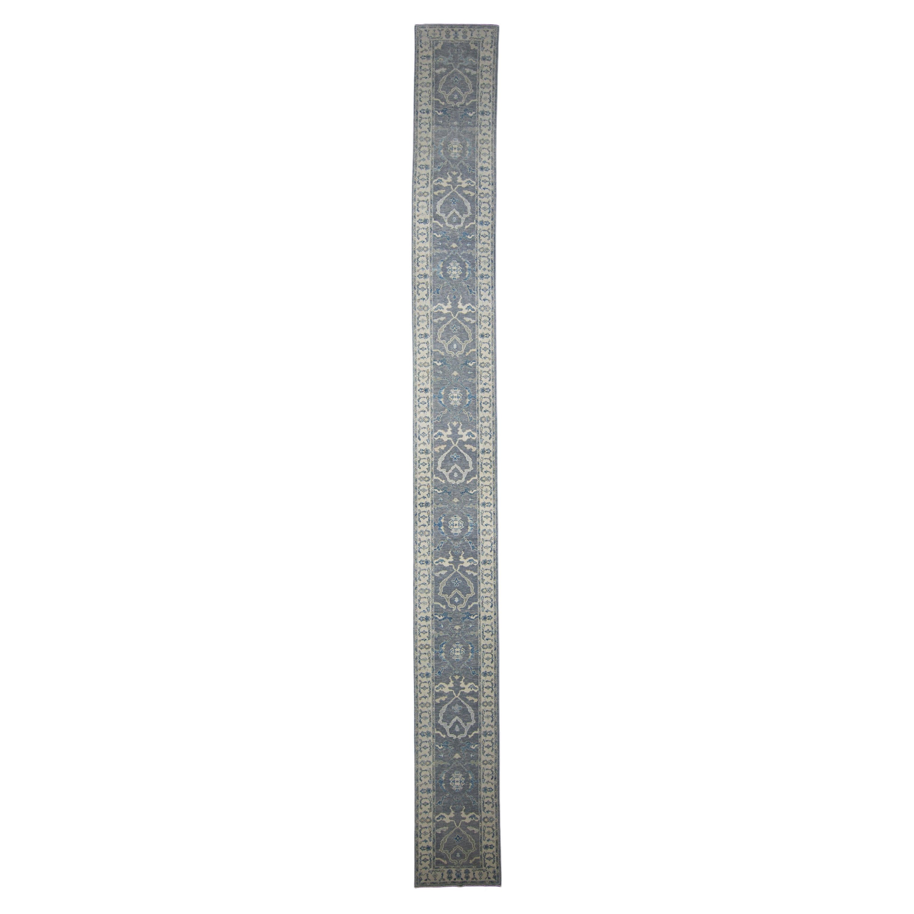 Tapis d'Oushak turc 2'9" x 28'7" n° 7282