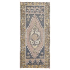 Mini tapis turc vintage noué à la main 1'7" x 3'4" n°10500