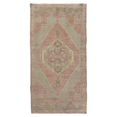Mini Alfombra Turca Vintage Oriental Anudada a Mano 1'10" x 3'7" #10386