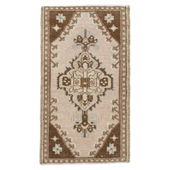 Mini tapis turc vintage noué à la main 1'8" x 2'11" n° 10071