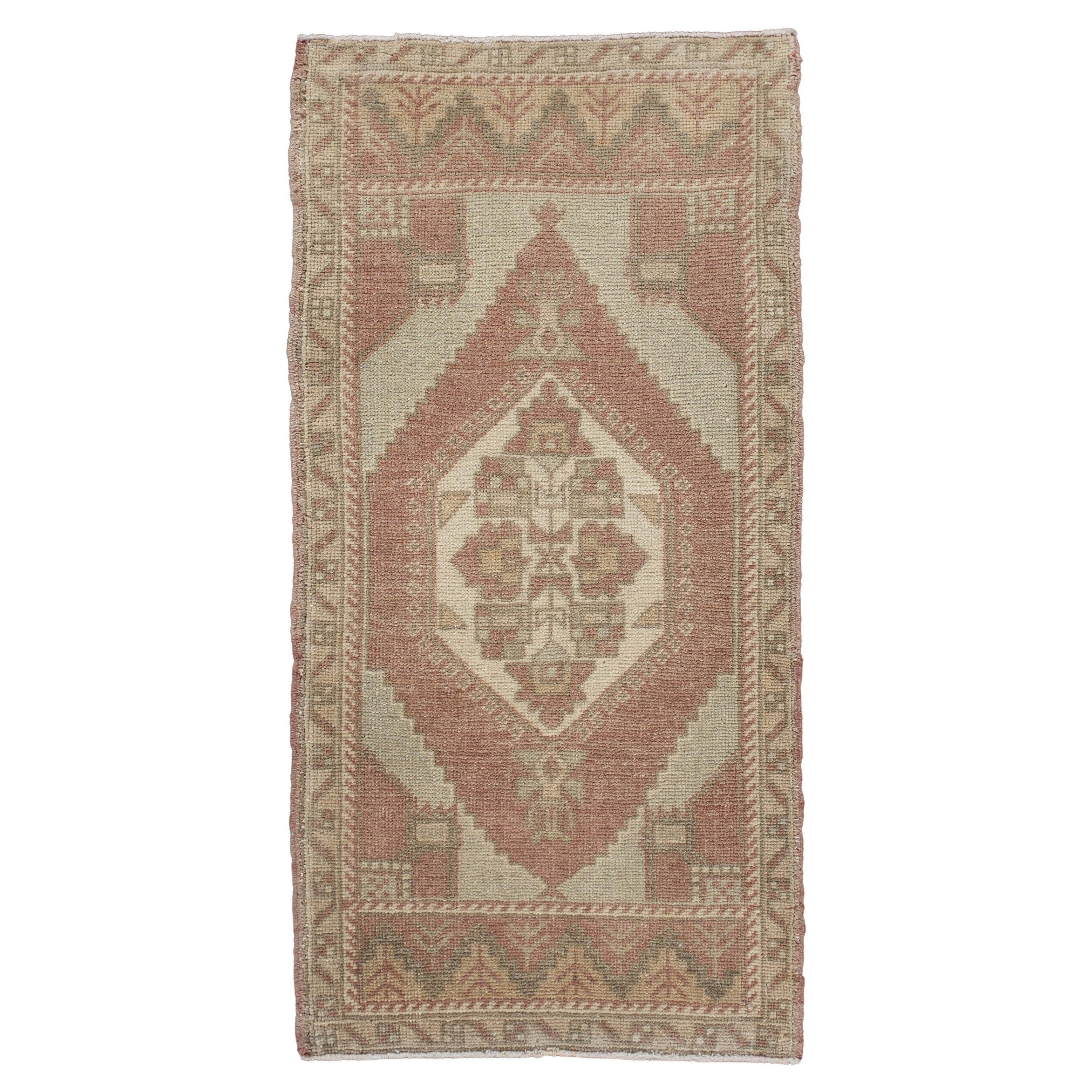 Oriental Hand Knots Rugs Vintage Turkish Mini Rug 1'8" x 3'4" #10671