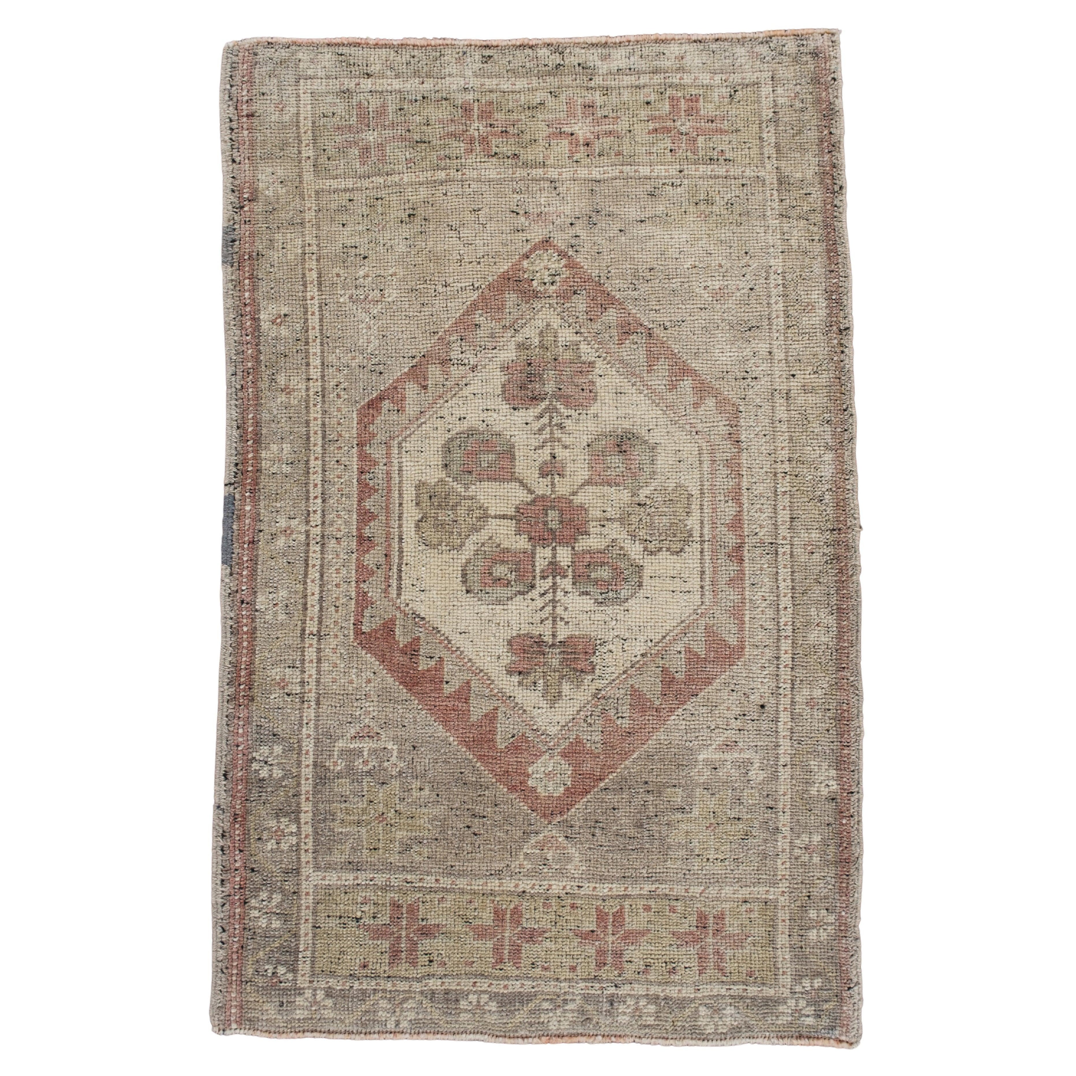 Oriental Hand Knots Rugs Vintage Turkish Mini Rug 1'10" x 2'10" #10377 in vendita