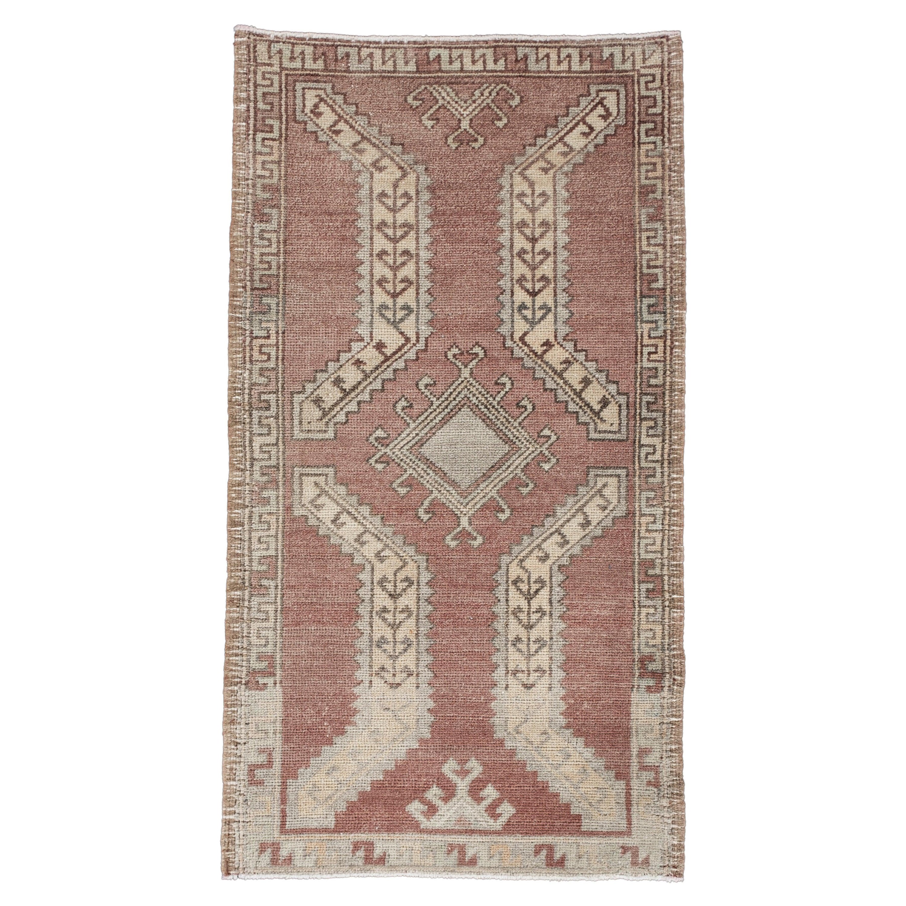 Oriental Hand Knots Rugs Vintage Turkish Mini Rug 1'8" x 3' #10719
