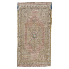 Mini tapis turc vintage noué à la main 1'9" x 3'3" n° 10710