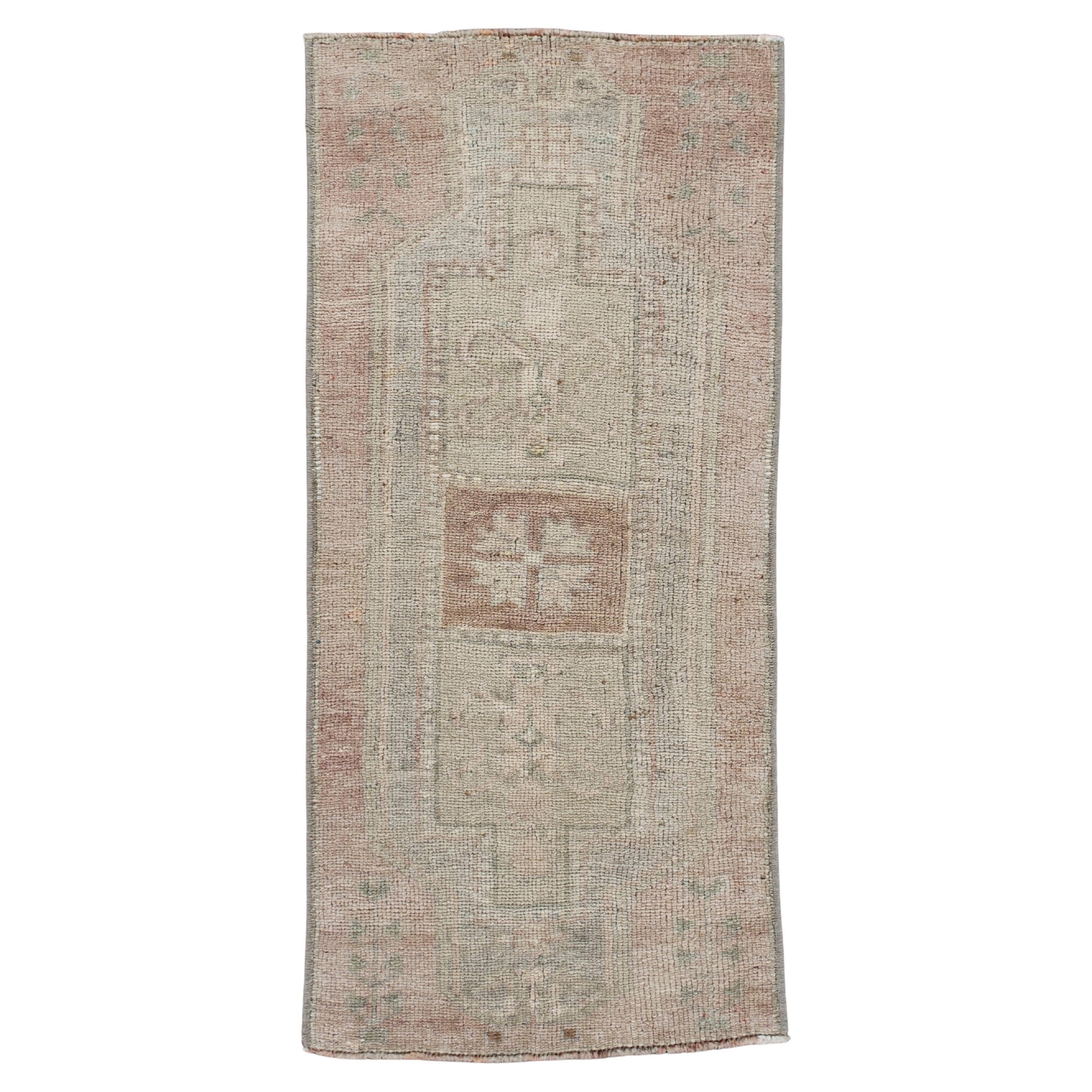 Oriental Hand Knotted Vintage Turkish Mini Rug 1'4" x 2'11" #10608