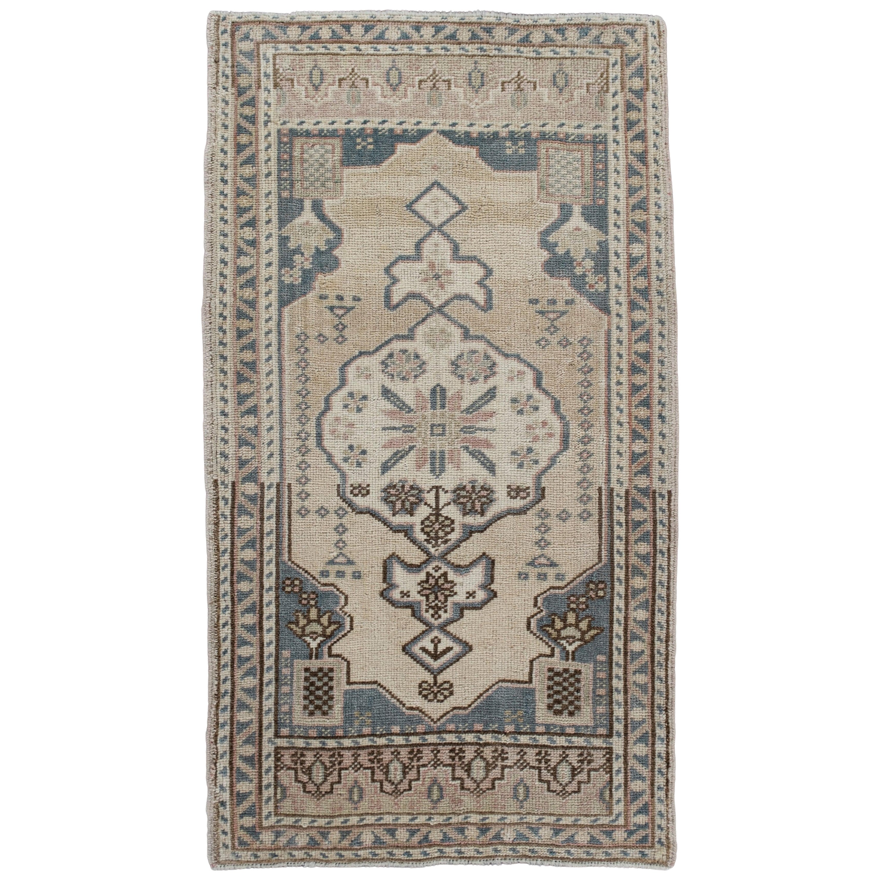 Oriental Hand Knotted Vintage Turkish Mini Rug 1'10" x 3'5" #10002 For Sale