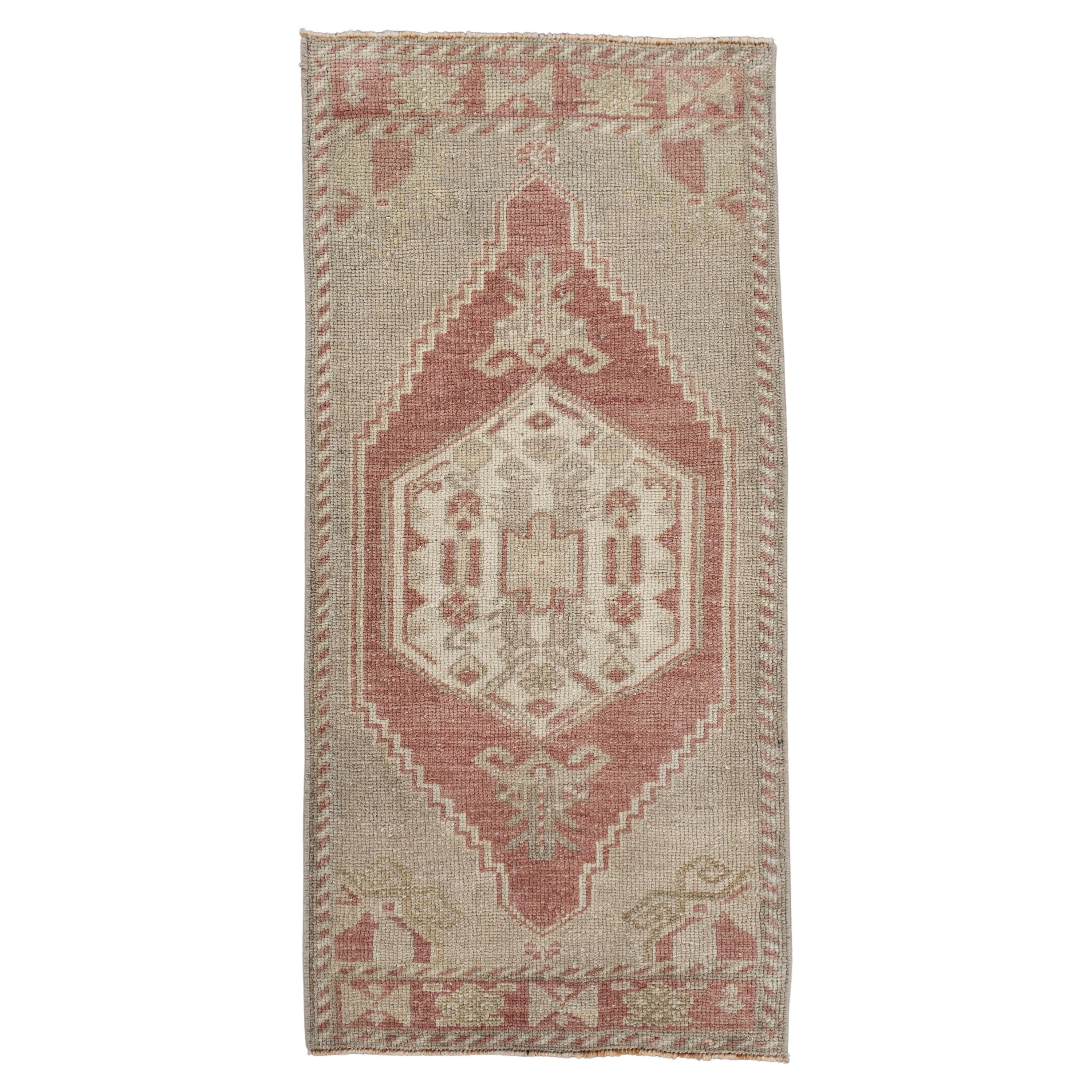 Türkischer Anatolischer Vintage-Teppich 1'6" x 3'3" #01