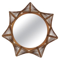 1960er Jahre Französisch Starburst Sunburst Spiegel in geflochtenen Weiden und Holzrahmen