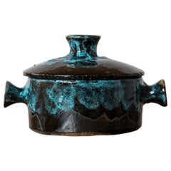 Boîte en céramique émaillée noire et bleue avec poignées, France, années 1950