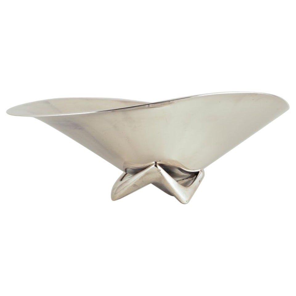 Henning Koppel per Georg Jensen. Ciotola colossale in argento sterling. Circa anni '60
