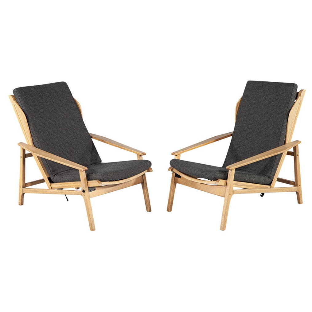 Pair of Mid-Century Modern Curved Lounge Chairs